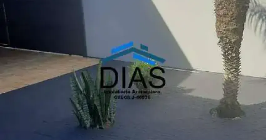 PARQUE IGAÇABA CASA COM TRÊS DORMITÓRIOS E ESPAÇO GOURMET