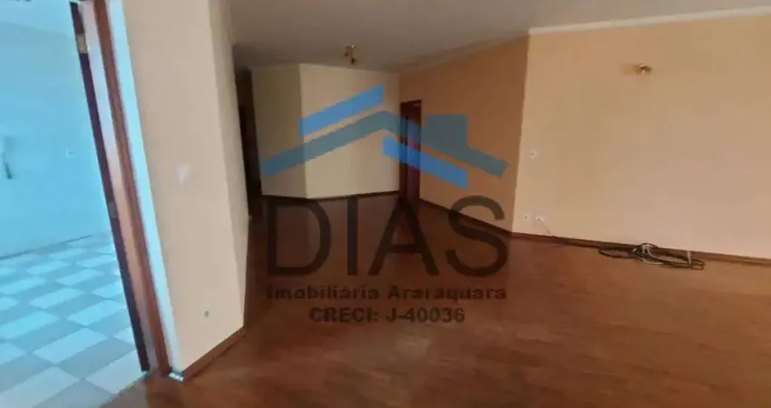 EDIFÌCIO DE CARLI 3 DORMITÓRIOS SENDO 1 SUÍTE REGIÃO CENTRAL SINTÉCO