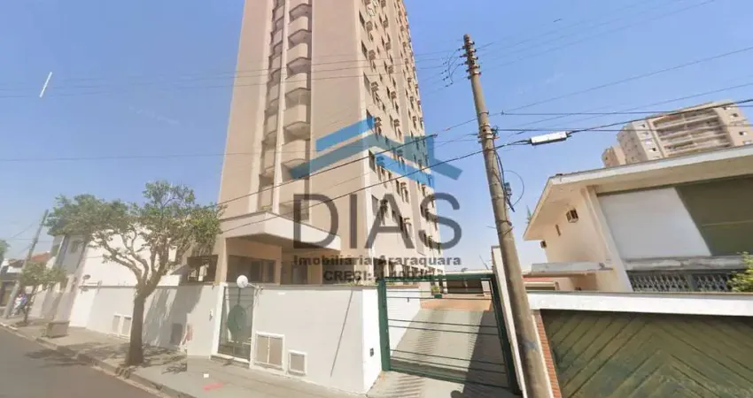 EDIFÍCIO MONTE CASTELO DOIS DORMITÓRIOS UMA SUÍTE CENTRO