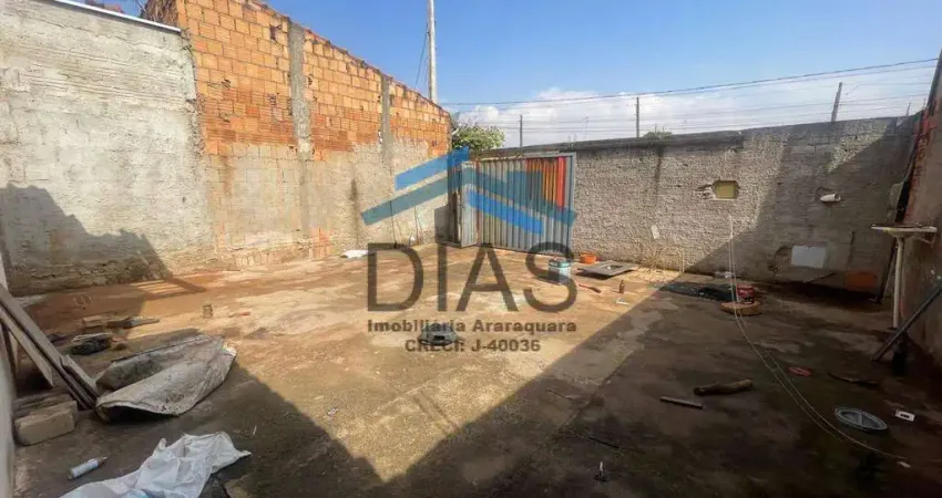 Casa no laura molina com quintal amplo próximo a upa do vale verde