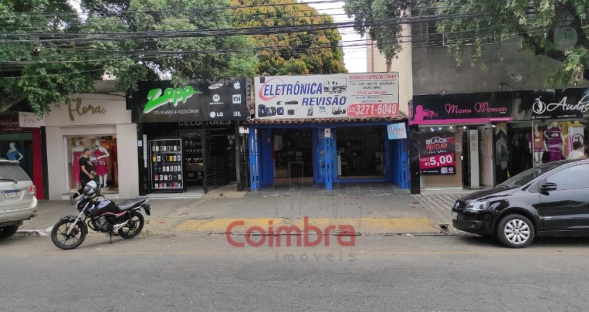 Casa e Lojas no Centro