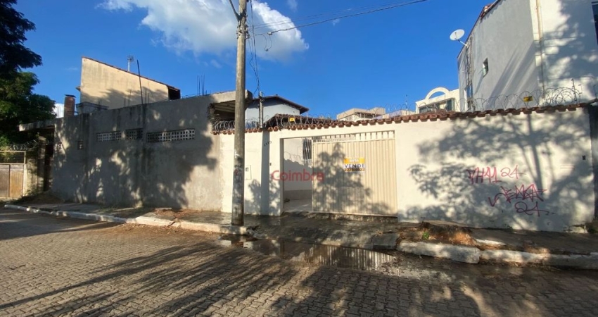 Casa com 2 quartos à venda no Grã-Duquesa, Governador Valadares 