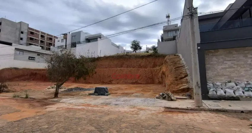 Terreno à venda na Cidade Nova, Governador Valadares