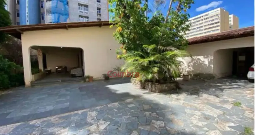 Casa com 3 quartos à venda no Centro, Governador Valadares