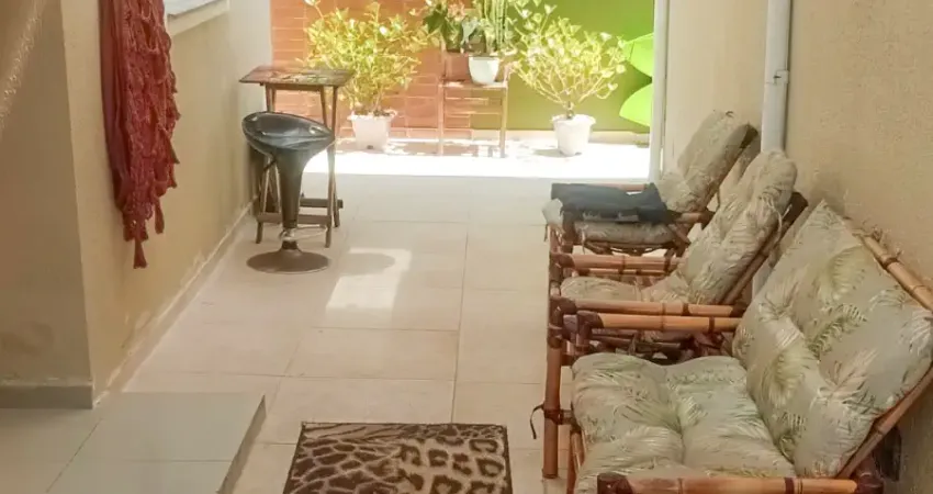 Apartamento térreo com ampla área externa no campeche em florianópolis