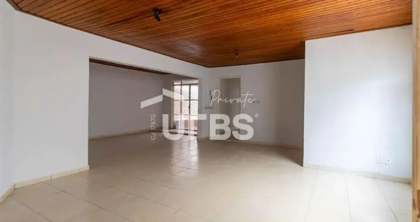 Casa com 3 quartos à venda na Rua 10, Setor Central, Goiânia