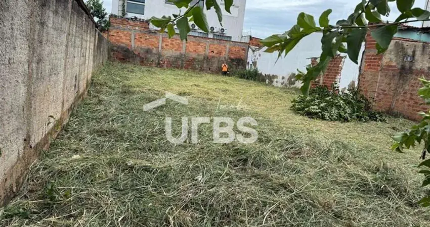 Terreno à venda na Rua Itacoatiara, Parque Amazônia, Goiânia