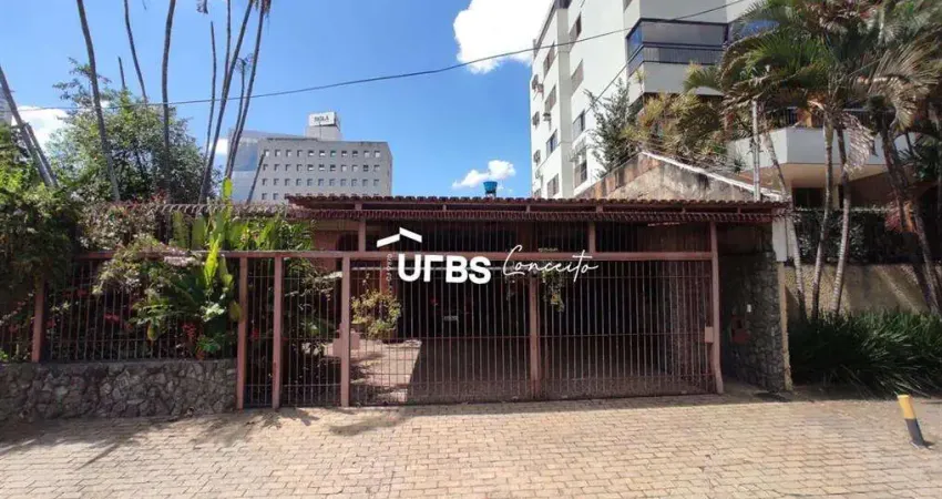 Imerso no coração do setor marista, reside uma oportunidade incrível - residência na av. 136