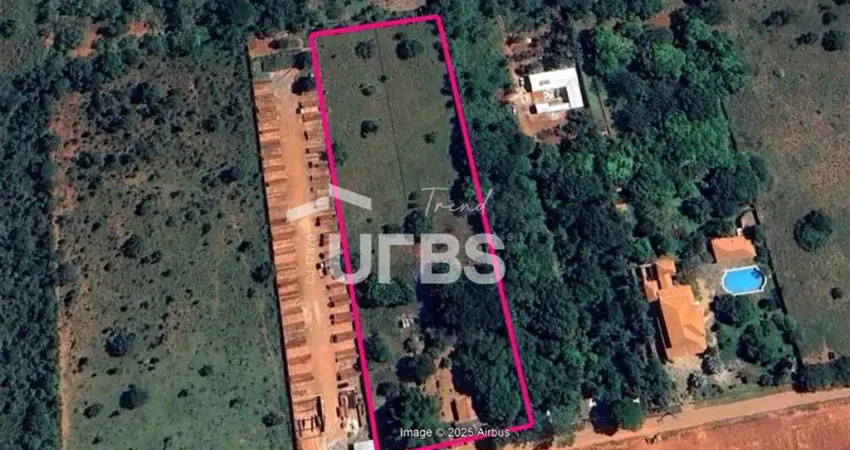 Área de 12.000 m², plana e semi murada, a apenas 300 metros da go-020, em uma das regiões que mais valorizam entre goiânia e senador canedo.