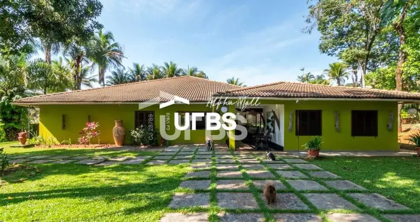 Casa com 7 quartos à venda na Estrada das Flores, Condomínio Parque dos Cisnes, Goiânia