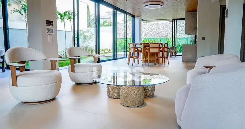 Casa em condomínio fechado com 4 quartos à venda na Rua Morrinhos, Residencial Alphaville Flamboyant, Goiânia