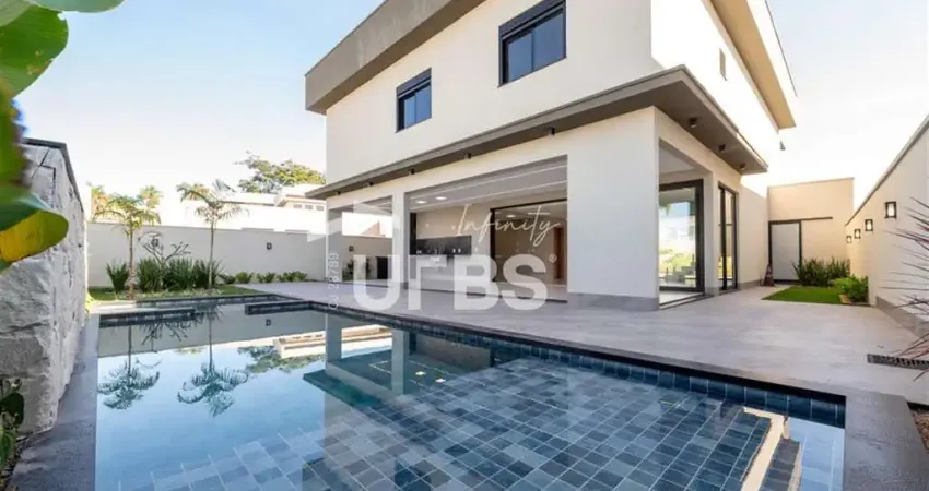 Casa em condomínio fechado com 4 quartos à venda na Rua GGC17, Residencial Goiânia Golfe Clube, Goiânia