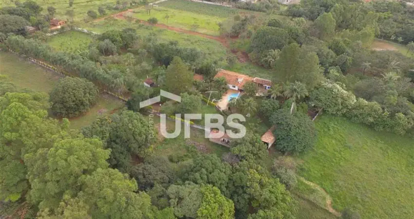 Terreno à venda na Rua 3, Chácaras São Pedro, Aparecida de Goiânia