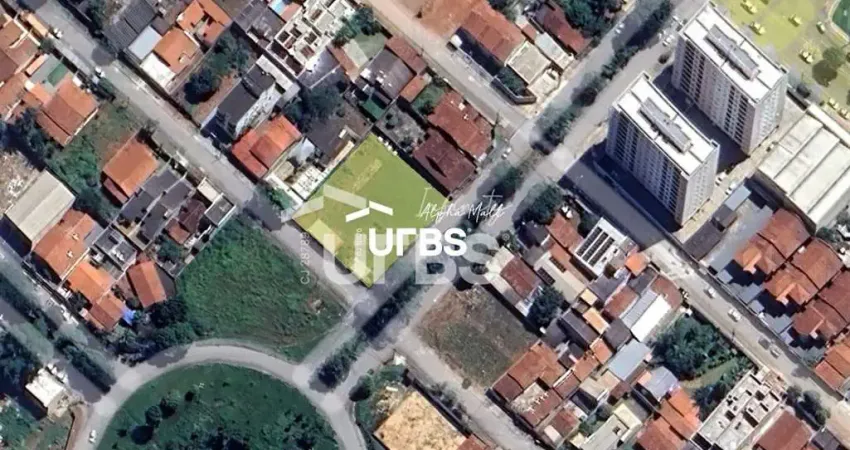 Casa comercial à venda na Avenida Vitória, Vila Rosa, Goiânia