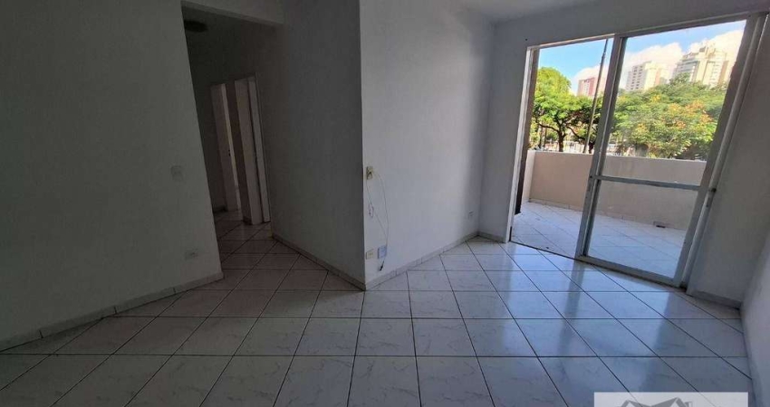 Apartamento térreo com 3 quartos e varanda ao lado da Coop