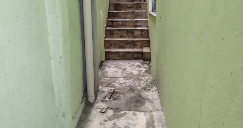 Casa com 1 quarto para alugar na Rua Saturnino de Sousa, 769, Vila Nhocune, São Paulo