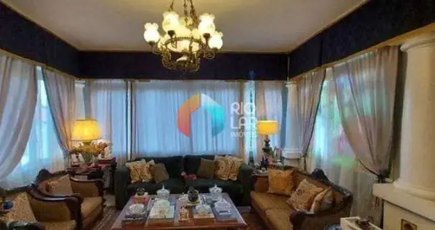 Casa à venda à venda no cosme velho, 455 m2, 7 quartos (1 suíte), 7 banheiros, 3 vagas,  rio de jan