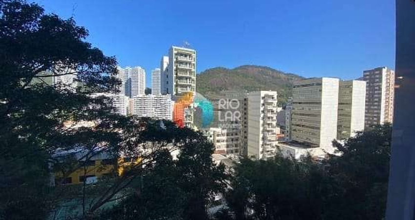 Apartamento, Botafogo,  3 quartos, banheiro social, ampla sala, vista para o Pão de Açúcar, copa, c