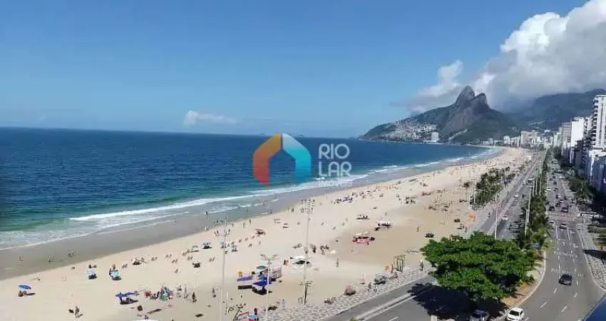 Apartamento à Venda em Ipanema, 110m2, Sala Ambientes, 2 Suítes, Varanda, Vista Lateral Mar, Vaga