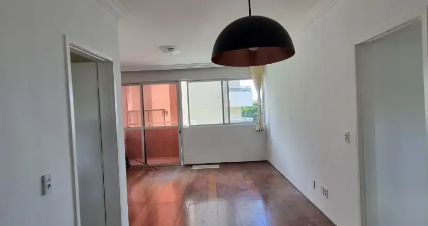 Apartamento com 3 quartos para alugar no Dionisio Torres, Fortaleza 