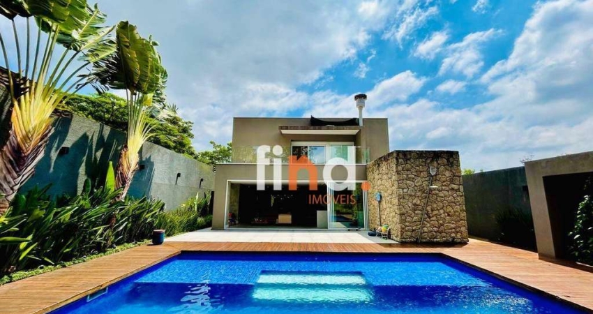 Casa com 3 suítes à venda, 426 m² por R$ 3.900.000 - Chácaras São Carlos - Cotia/SP