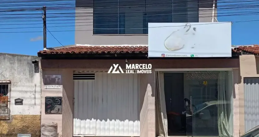 Casa à Venda em Vitória da Conquista: 5 Dormitórios, 02 Suites - R$430.000,00