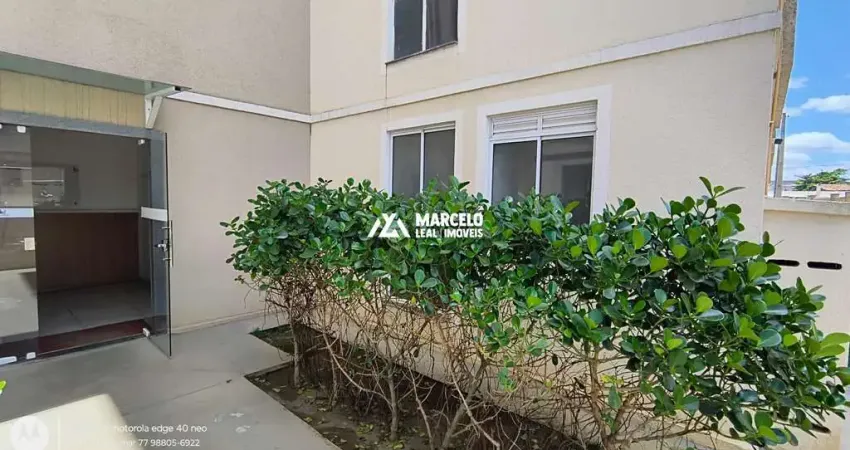 Oportunidade!!!! Vendo apartamento de 4º andar com 2 quartos em condomínio com l