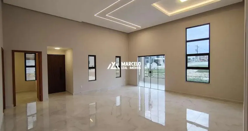 Casa de Alto Padrão com 3 suítes, sendo uma com closet, no admirado Condomínio F