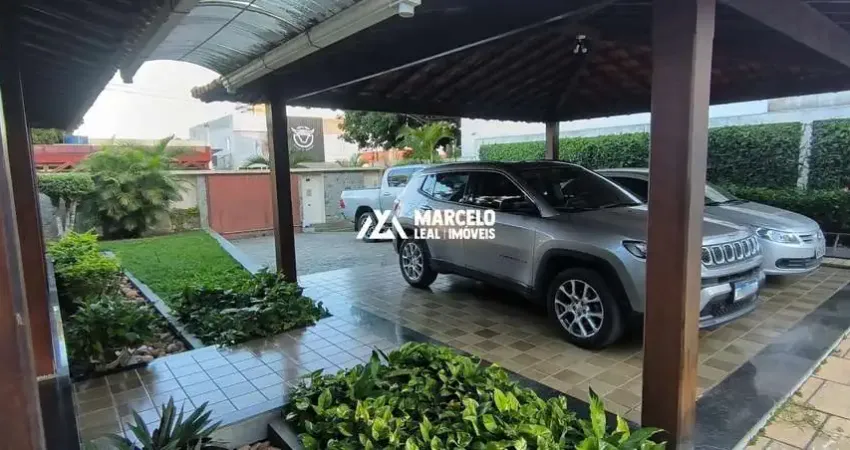 Alugo grande casa comercial construída em terreno de 860 m² localizada na avenid