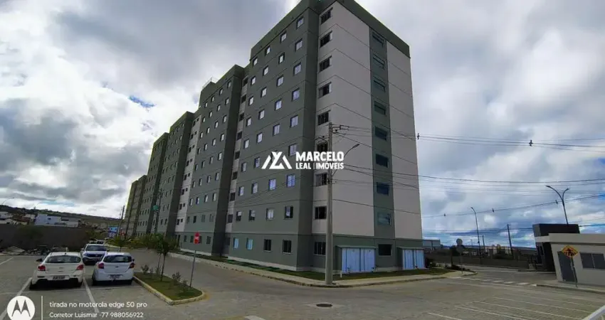 Alugo apartamento no quarto andar, 2 quartos sendo 1 suíte em condomínio complet