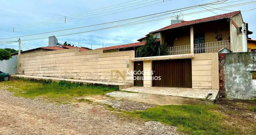 Casa com 4 dormitórios à venda, 310 m² por R$ 990.000,00 - Candelária - Natal/RN