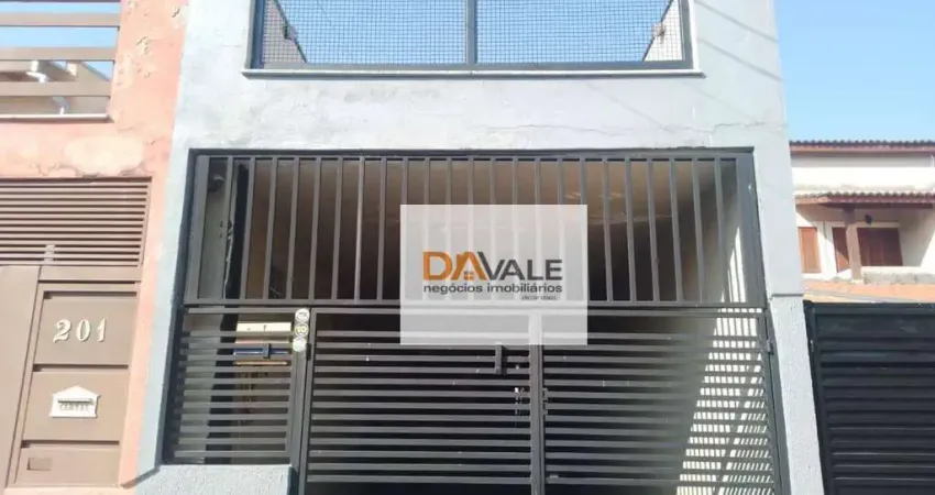 Sobrado com 2 dormitórios à venda, 110 m² por R$ 380.000