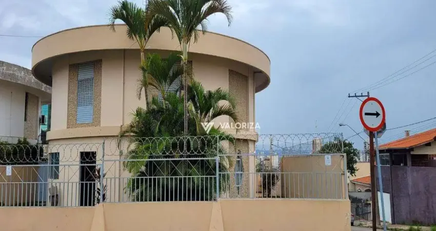 Casa com 4 dormitórios à venda, 278 m² por R$ 620.000,00 - Vila Trujillo - Sorocaba/SP