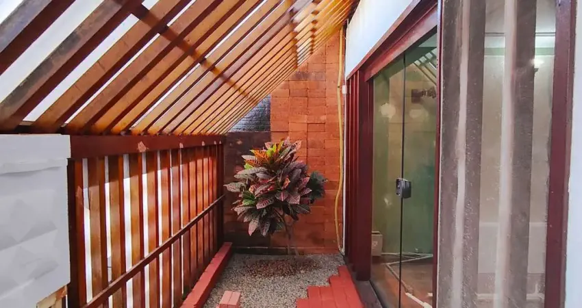 Casa com 2 dormitórios, 140 m² - venda por R$ 550.000,00 ou aluguel por R$ 2.560,00/mês - Wanel Ville - Sorocaba/SP