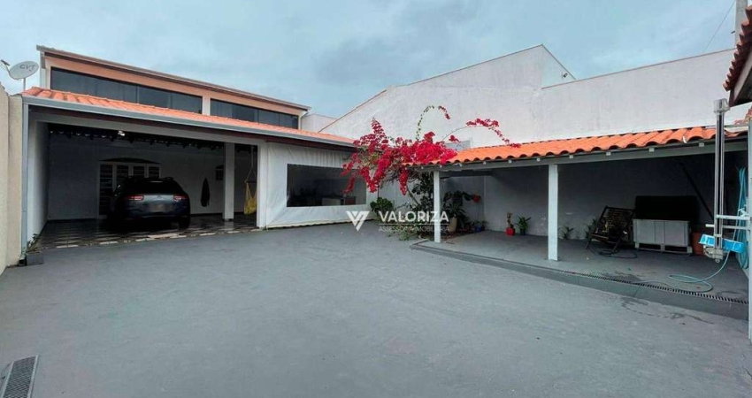 Casa com 3 dormitórios à venda, 250 m² por R$ 620.000,00 - Jardim Astro - Sorocaba/SP