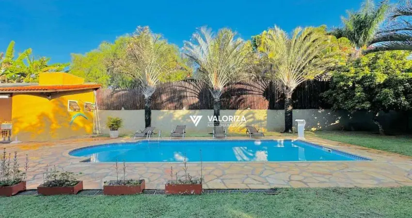 Casa com 3 dormitórios à venda, 232 m² por R$ 890.000,00 - Condomínio Village da Serra - Araçoiaba da Serra/SP