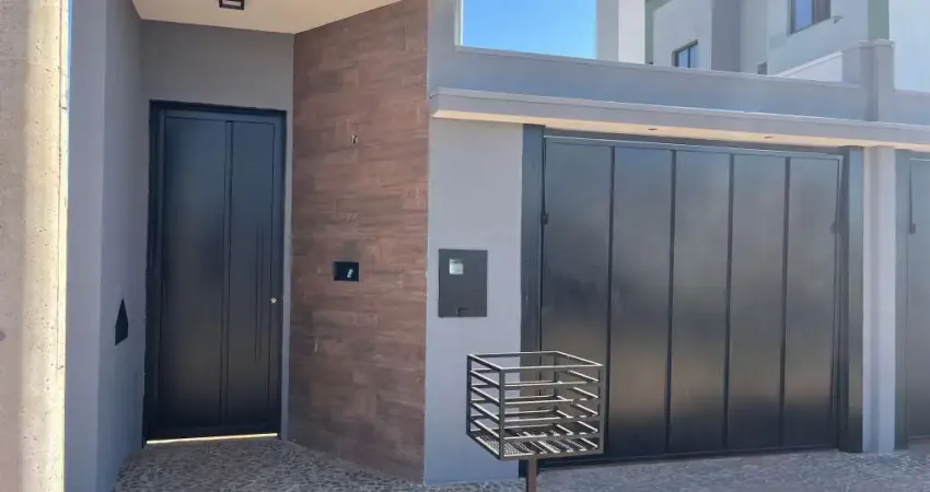 Casa com 3 quartos, suíte com closet, Churrasqueira no Bairro Bem Viver em Uberlândia!!!