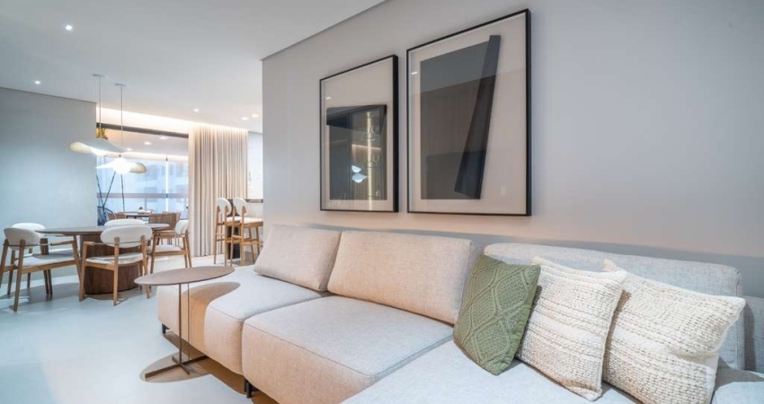 Apartamento com 3 quartos com suíte, Varanda Gourmet com Churrasqueira, 2 ou 3 vagas no Bairro Jardim Finotti em Uberlândia/MG
