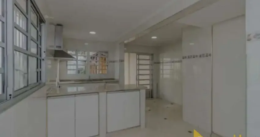 Casa com 3 quartos à venda na Rua Comendador Elias Assi, 387, Caxingui, São Paulo