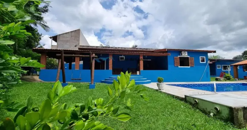 Linda Chácara para Venda com 2 Casas, Piscina, Área Gourmet, com 1.257m² terreno, 6 vagas, bairro Cruzeiro do Sul, em Santa Bárbara D`Oeste