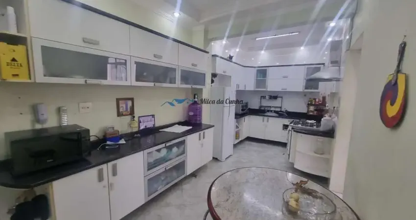 Apartamento à Venda, com 3 dormitórios, 1 suíte, 183m², 1 vaga, Centro de Santo André