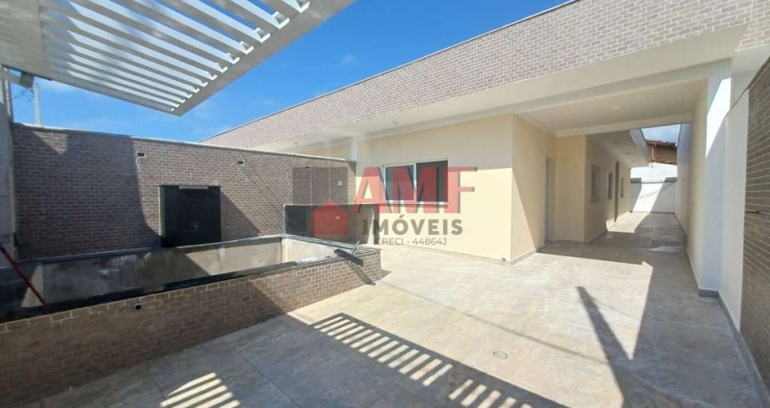 Casa com Piscina na Praia do Cibratel em Itanhaém