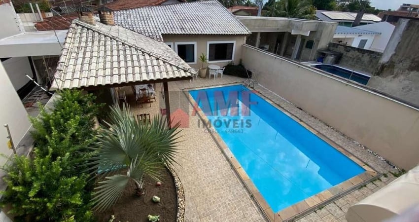 Sobrado com Piscina a 250 metros do mar no Cibratel II