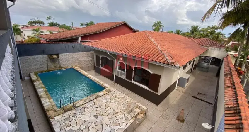 Casa com Piscina no Cibratel II