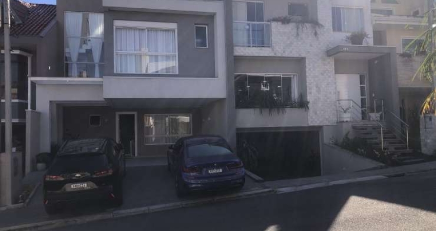 Casa com 4 quartos à venda no Xaxim, Curitiba 