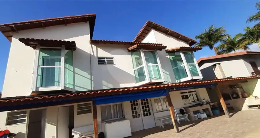 Casa com 4 quartos à venda no Centro, Bom Jesus dos Perdões