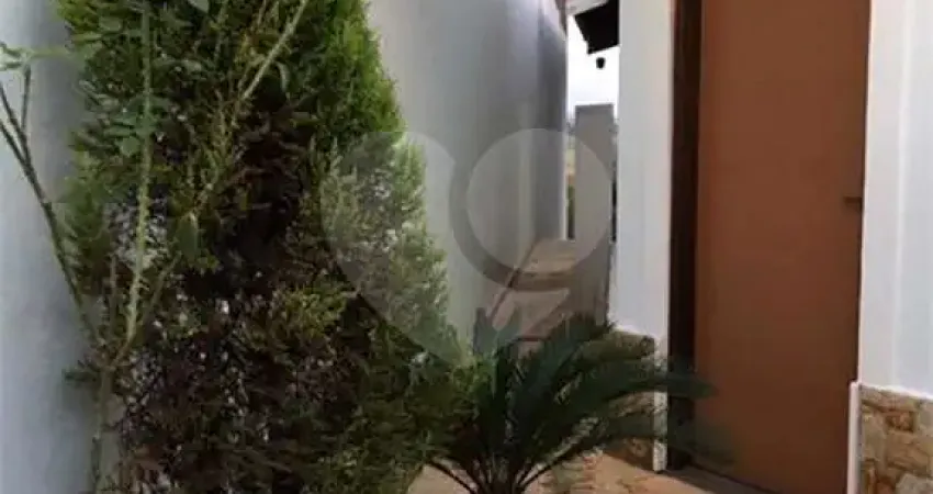 Casa com 2 quartos à venda em Jardim Das Cerejeiras - SP
