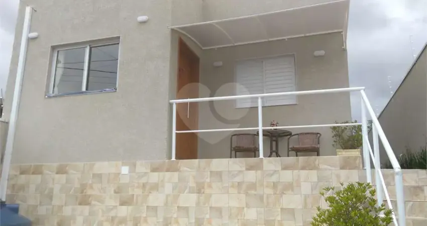 Casa térrea com 3 quartos à venda em Jardim Estância Brasil - SP
