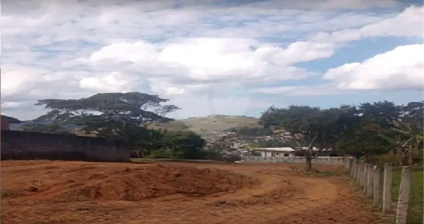 Terreno comercial à venda no Centro, Piracaia 