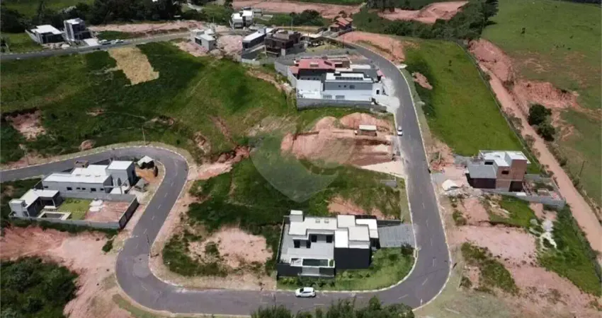 Terreno à venda no Centro, Bom Jesus dos Perdões 